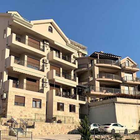Apartment Stella Di Cattaro Bagian luar foto
