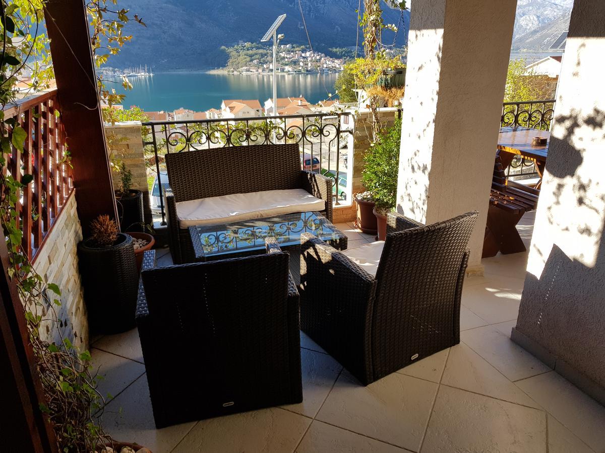 Apartment Stella Di Cattaro Bagian luar foto